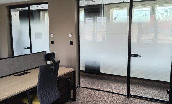 Gradient na čiré fólii , degresivní fólie , mlha.